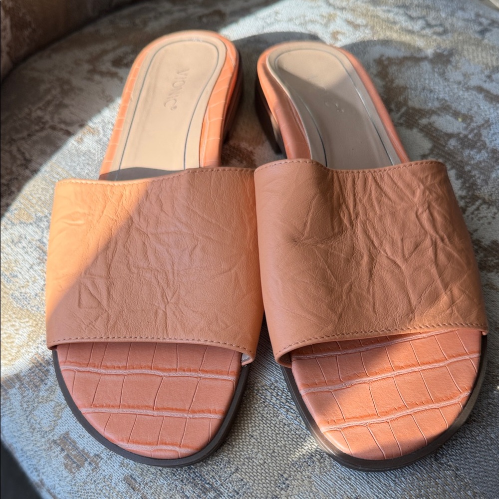 Women's Peach Slide Sandals